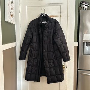 Women’s North Face Puffer Coat.  No rips or tears.  Smoke free home.